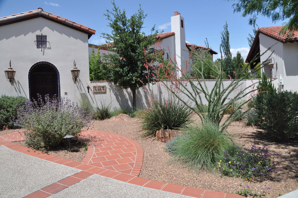 Courtyard El Paso Garden 23