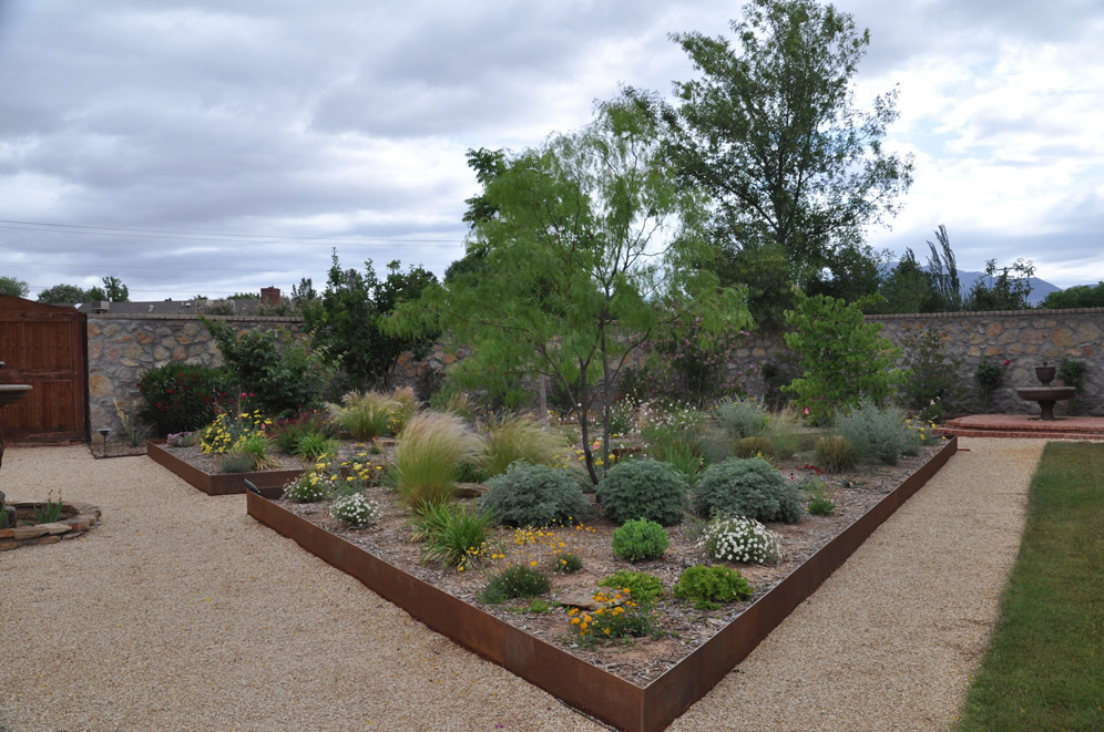 Raised Planter Garden 4