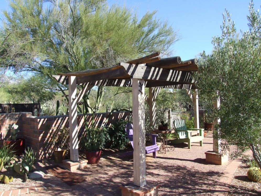 Shade Cover with Brick Feet